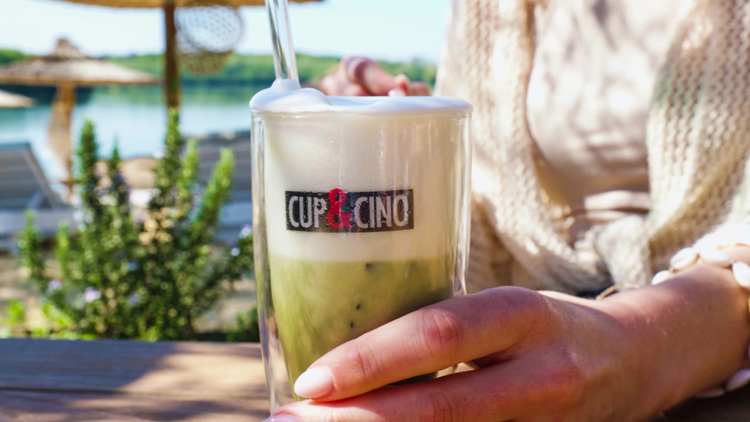 Cafe SweetUP - Handgemachte Waffeln & Kaffee - Shakes & Smoothies – cremig, frisch & bunt